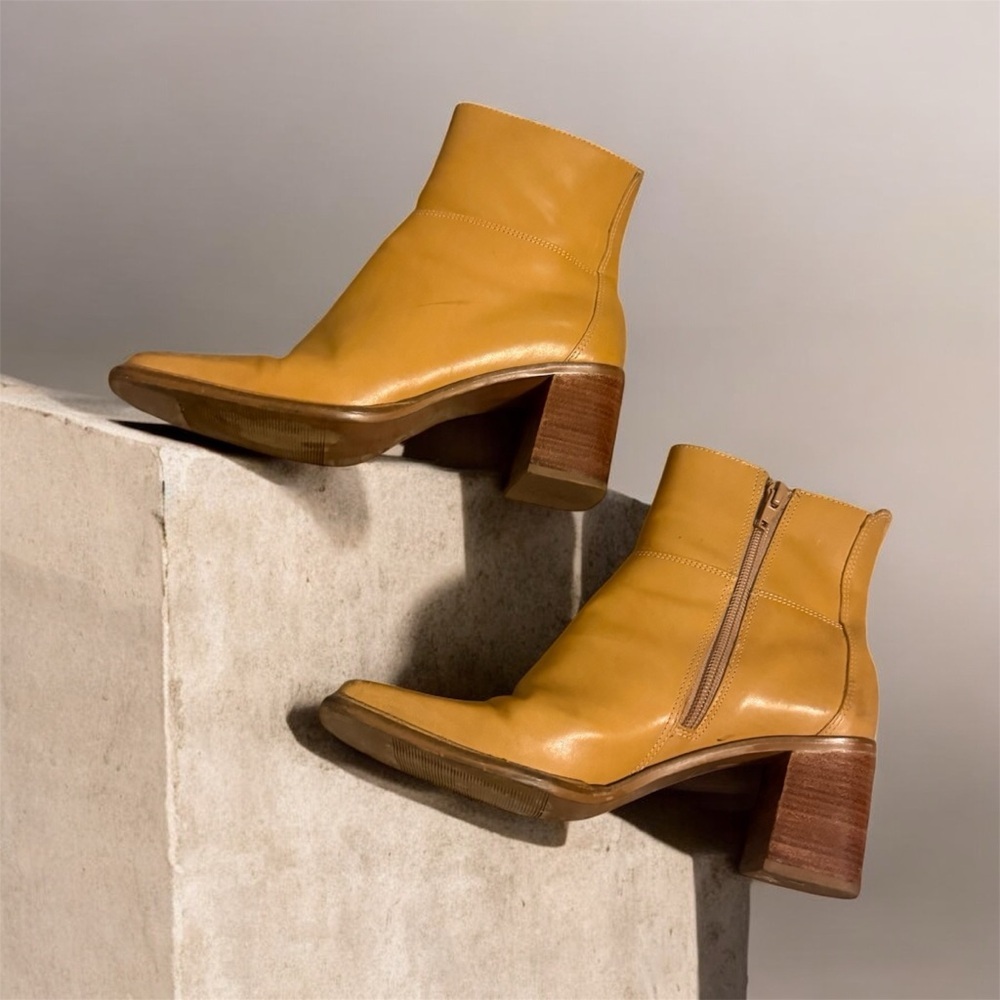 Vintage Hillard & Hanson square toe block heels leather ankle boots  Size 7.5